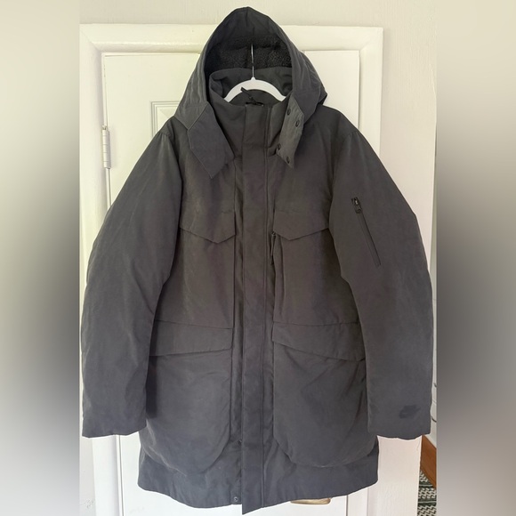 New Nike snow Jacket Sportswear Tech Pack Down Fill Parka Dark Grey Men's Coat - Picture 2 of 16